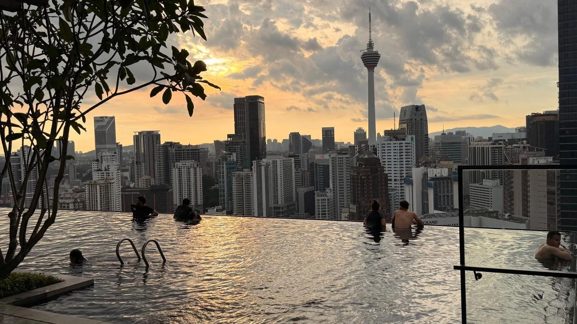 Residensi Akson Bukit Bintang Axon Nearby Pavilion Trx クアラルンプール 0*,